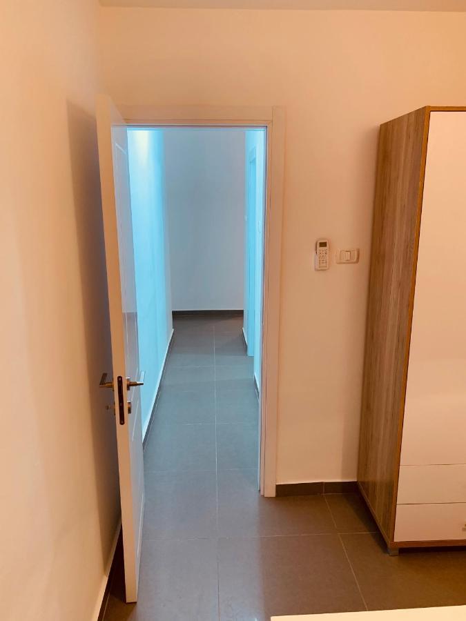 Beautiful Private Apartment Beersheba ภายนอก รูปภาพ