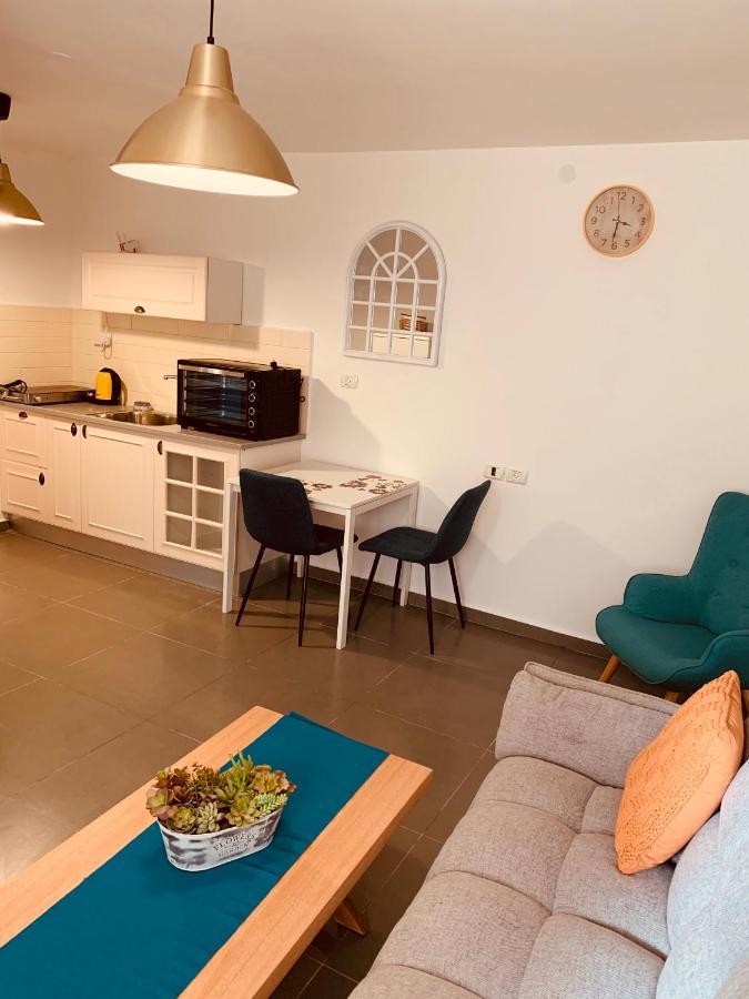 Beautiful Private Apartment Beersheba ภายนอก รูปภาพ